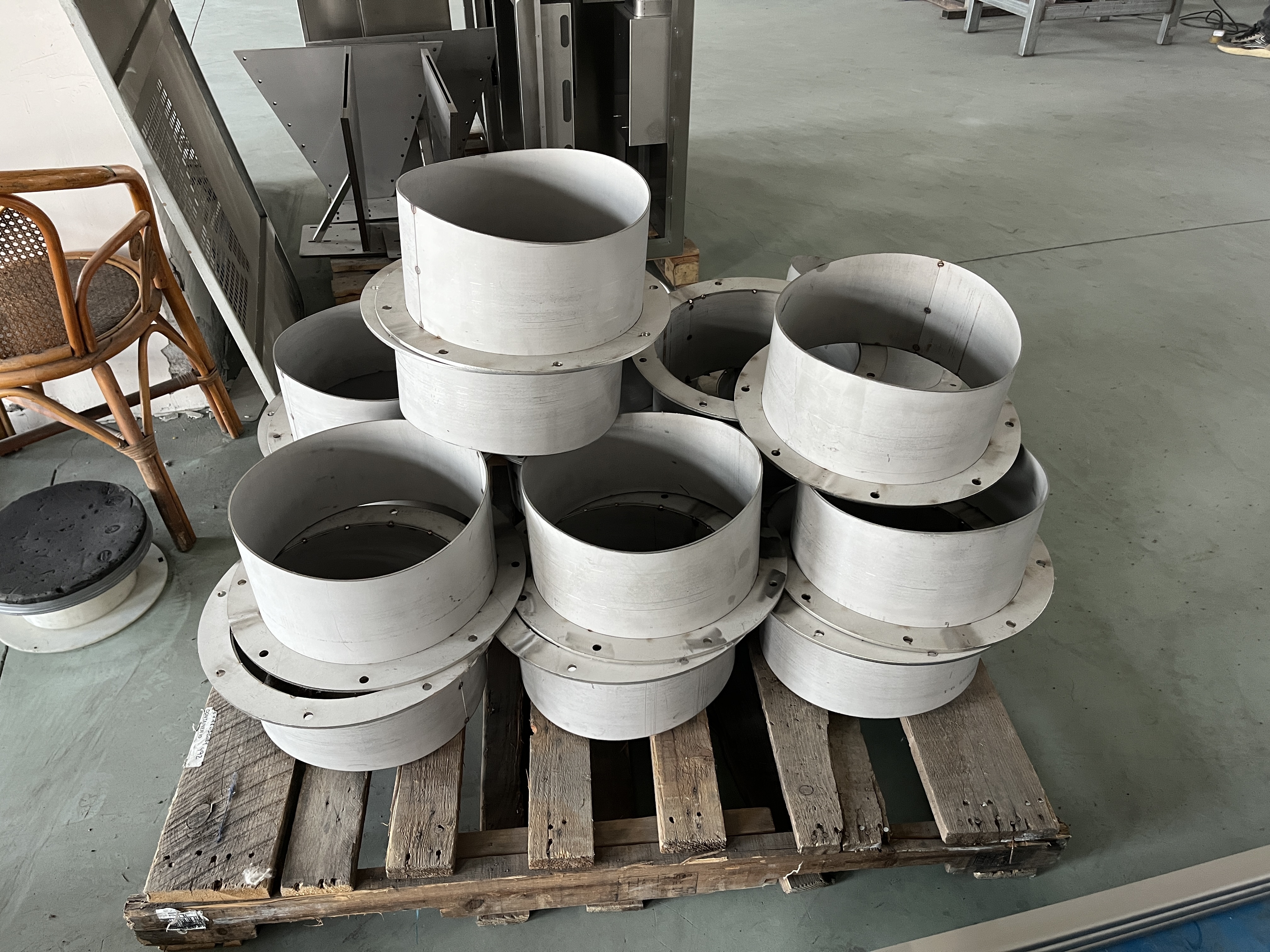 Stainless steel sheet metal fabrication service Custom stainless steel sheet metal fabrication parts and enclosure